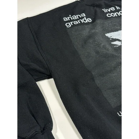 Ariana Grande 2019 Sweetener World Tour Crew Neck Sweatshirt Size Large Music - Picture 13 of 14